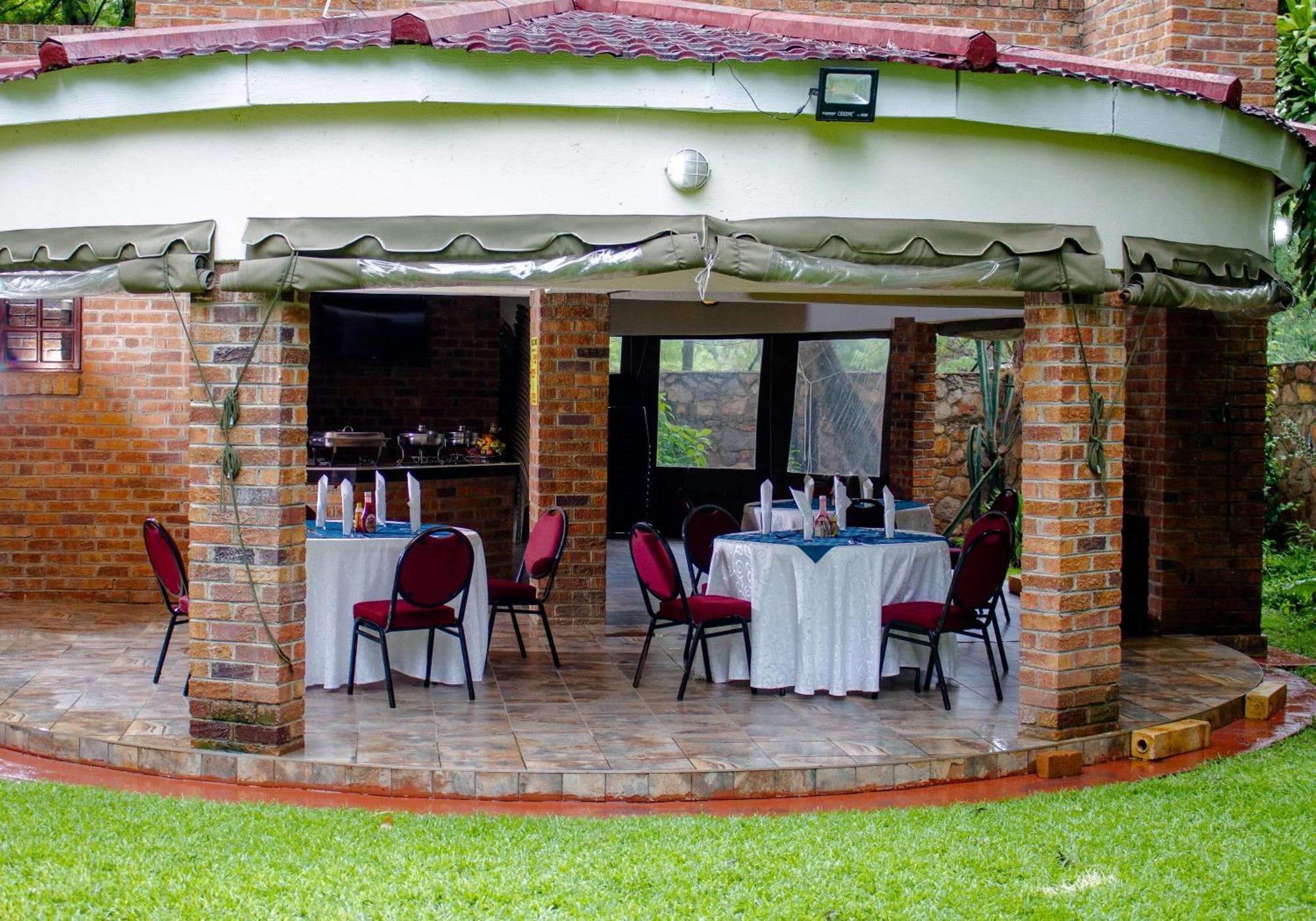 Matilinda Lodge Bulawayo Eksteriør bilde