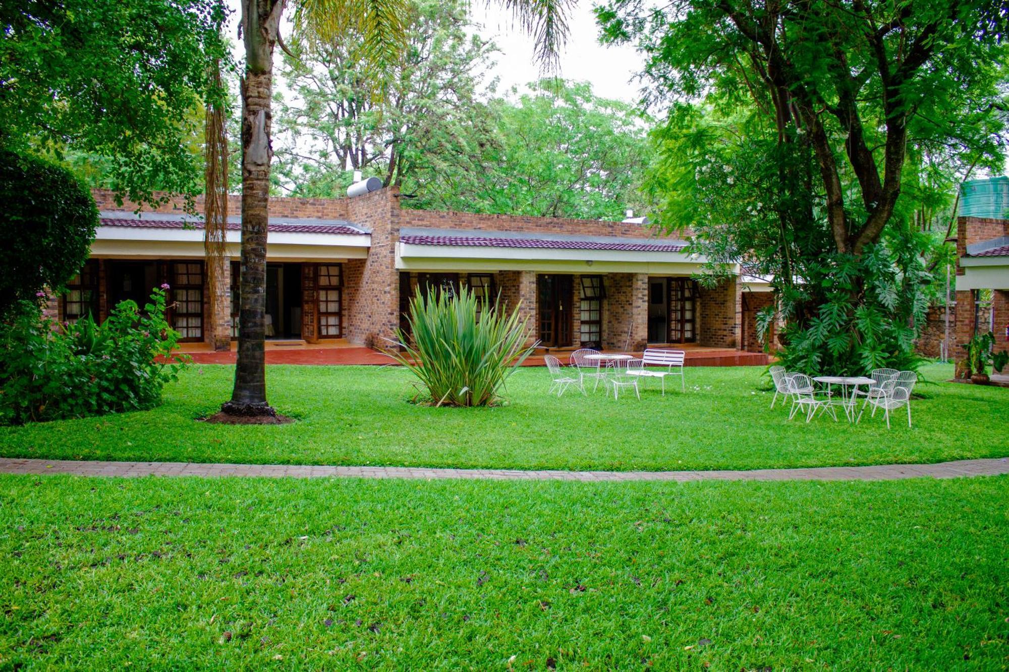 Matilinda Lodge Bulawayo Eksteriør bilde